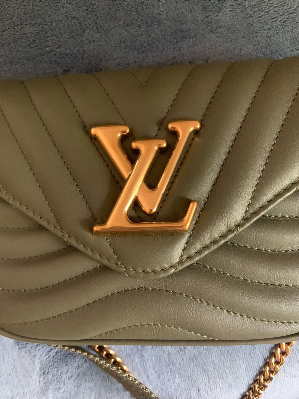 Louis Vuitton Olive Green Quilted New Wave Multi  Pochette  w/coin purse - Picture 2 of 15